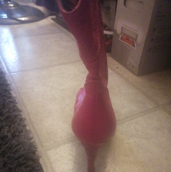 Hot pink skull mid-calf boots with a 1 inch heel. - Picture 3 of 4